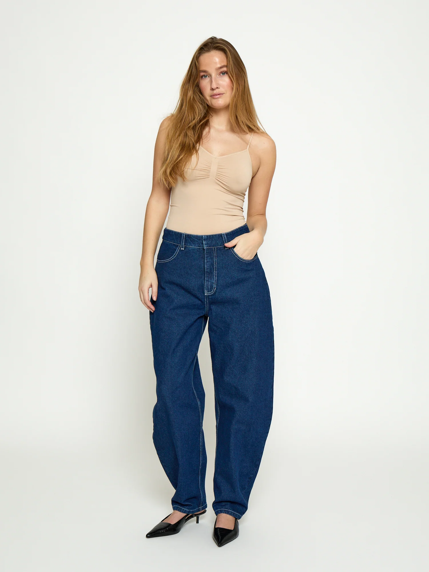 Minus MSCelina top nude - Image 5
