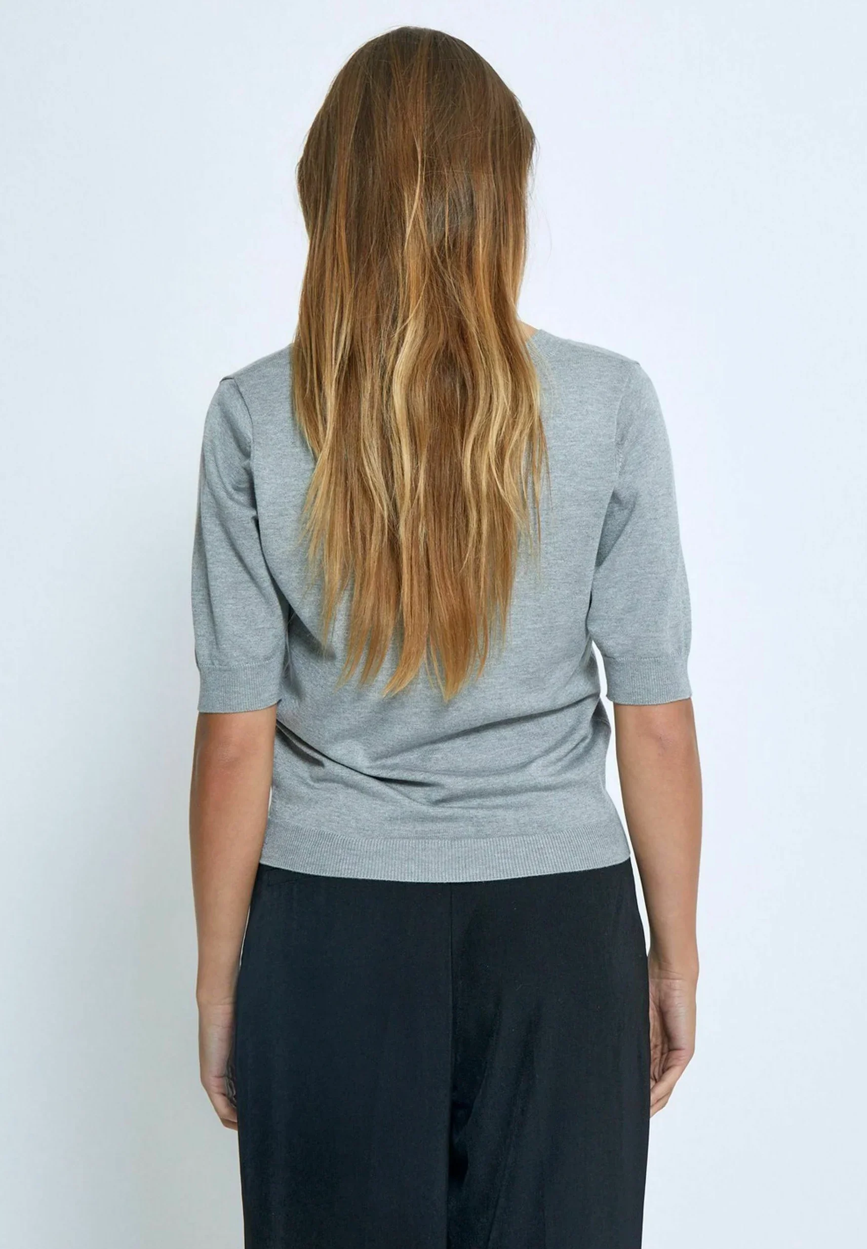 MSMilla V-Neck Knit Tee Grey Melange - Image 5