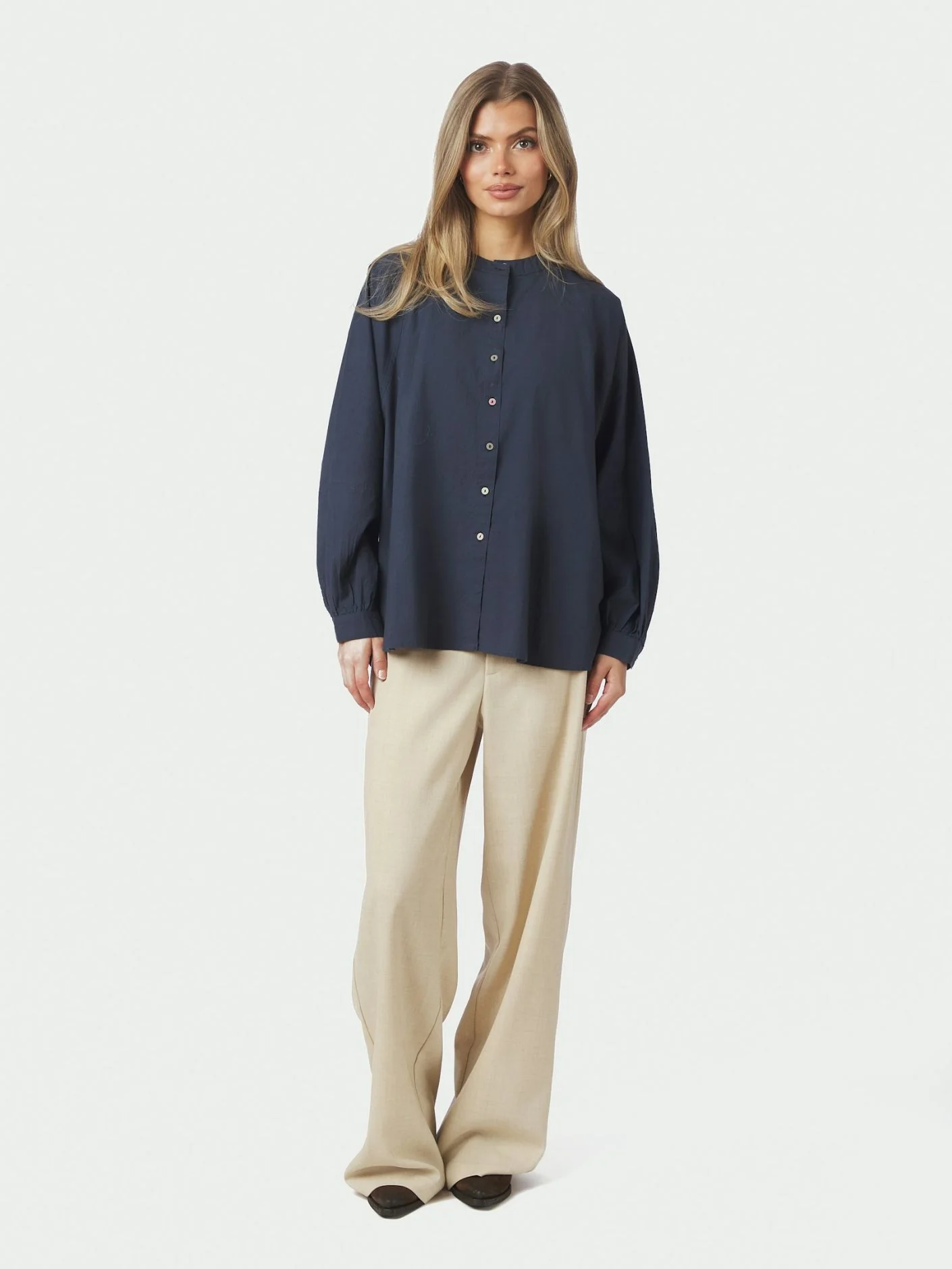 Neo Noir Solane C Poplin Shirt Navy - Image 2