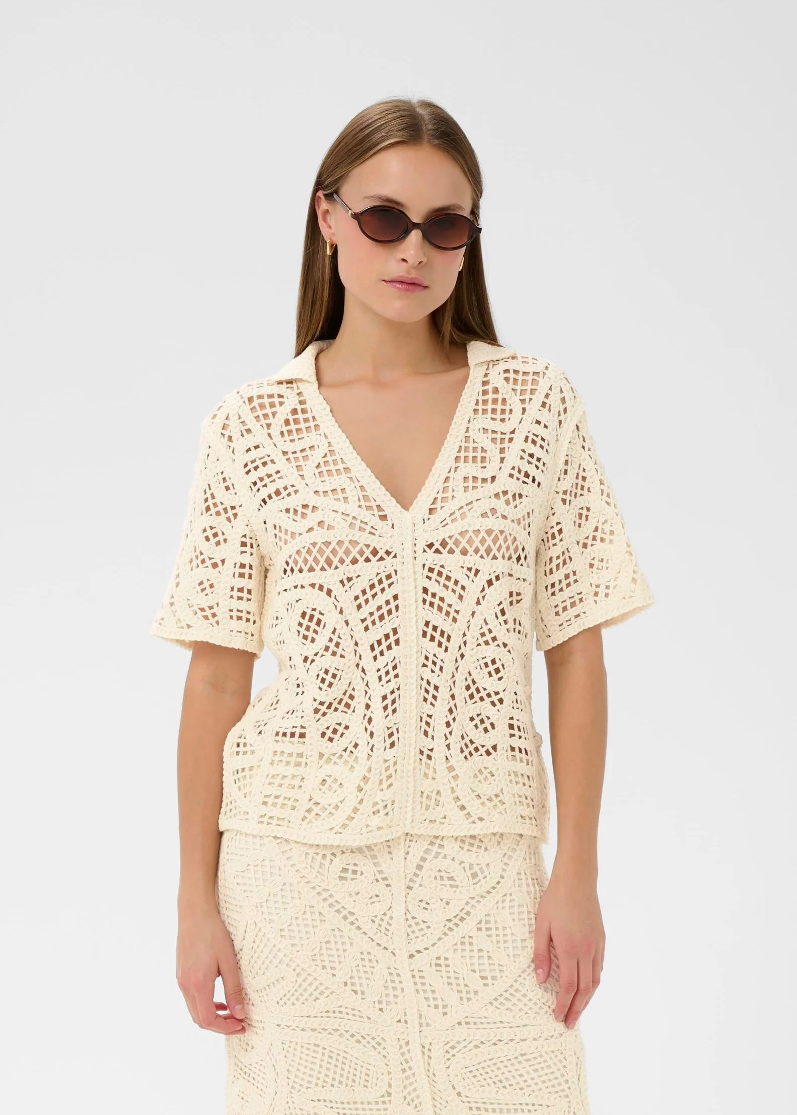 Soaked in Luxury SLAnamy Polo Blouse Turtledove - Image 3