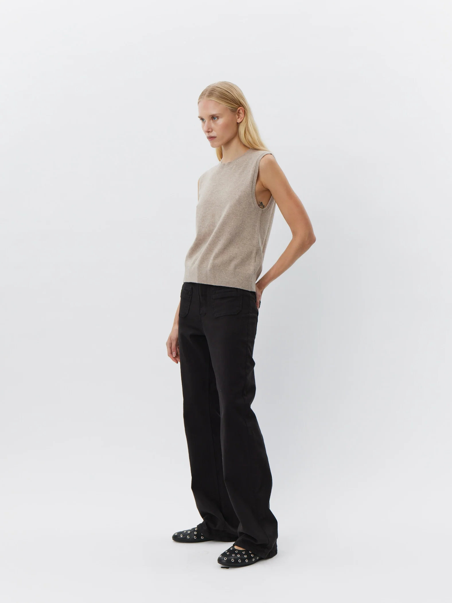 Sofie Schnoor Karlisw vest brown melange - Image 6