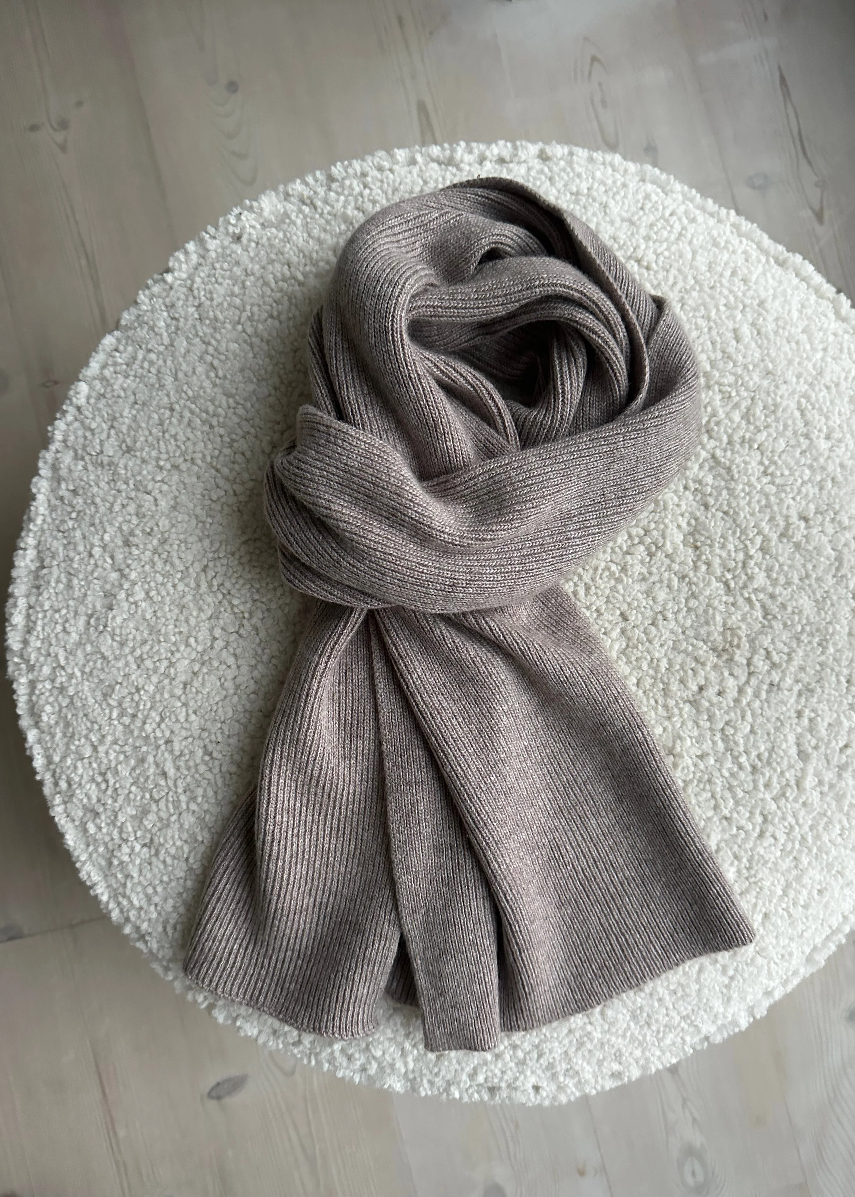 Sui Ava Frede Soft Scarf Beige